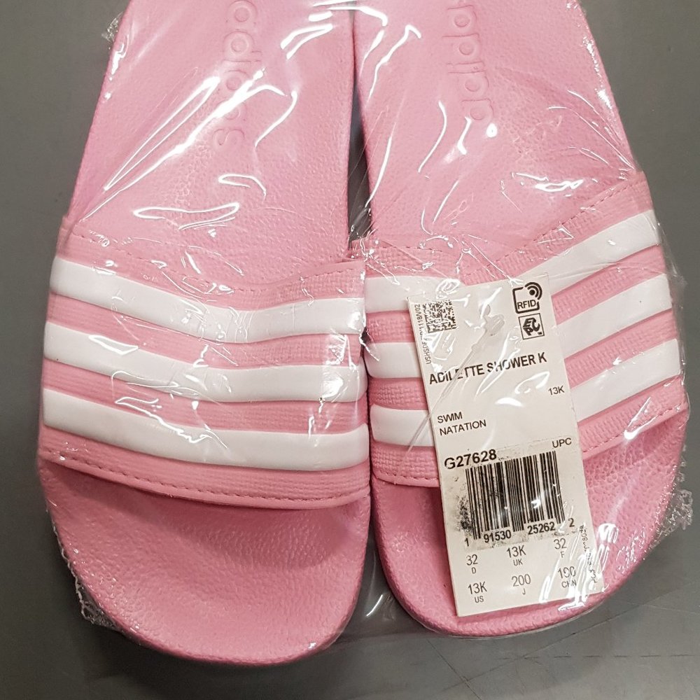 Adidas Girls Adilette Pink Slide Sandals With White Stripes - Picture 5 of 6